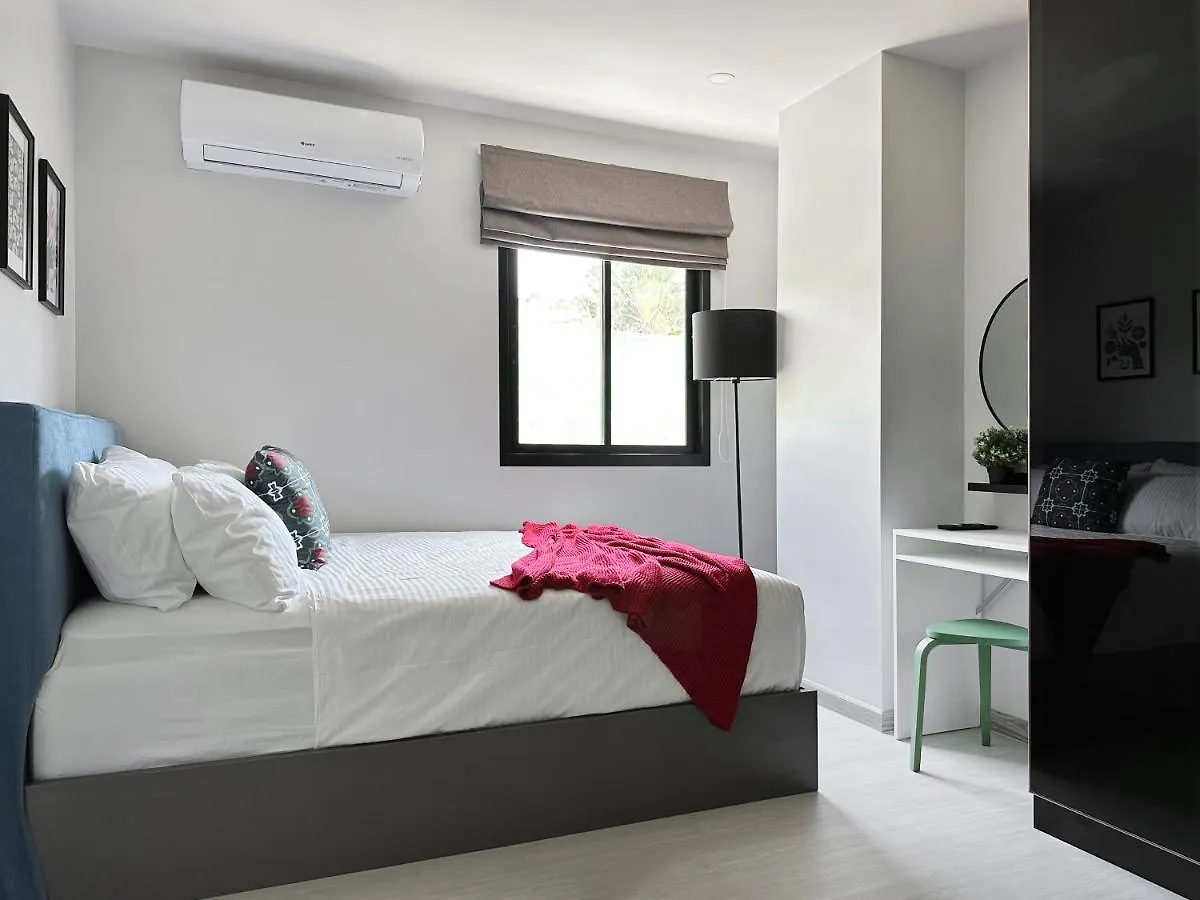 Appartamento Great Hill Naiyang Cozy Stay Phuket Thailandia